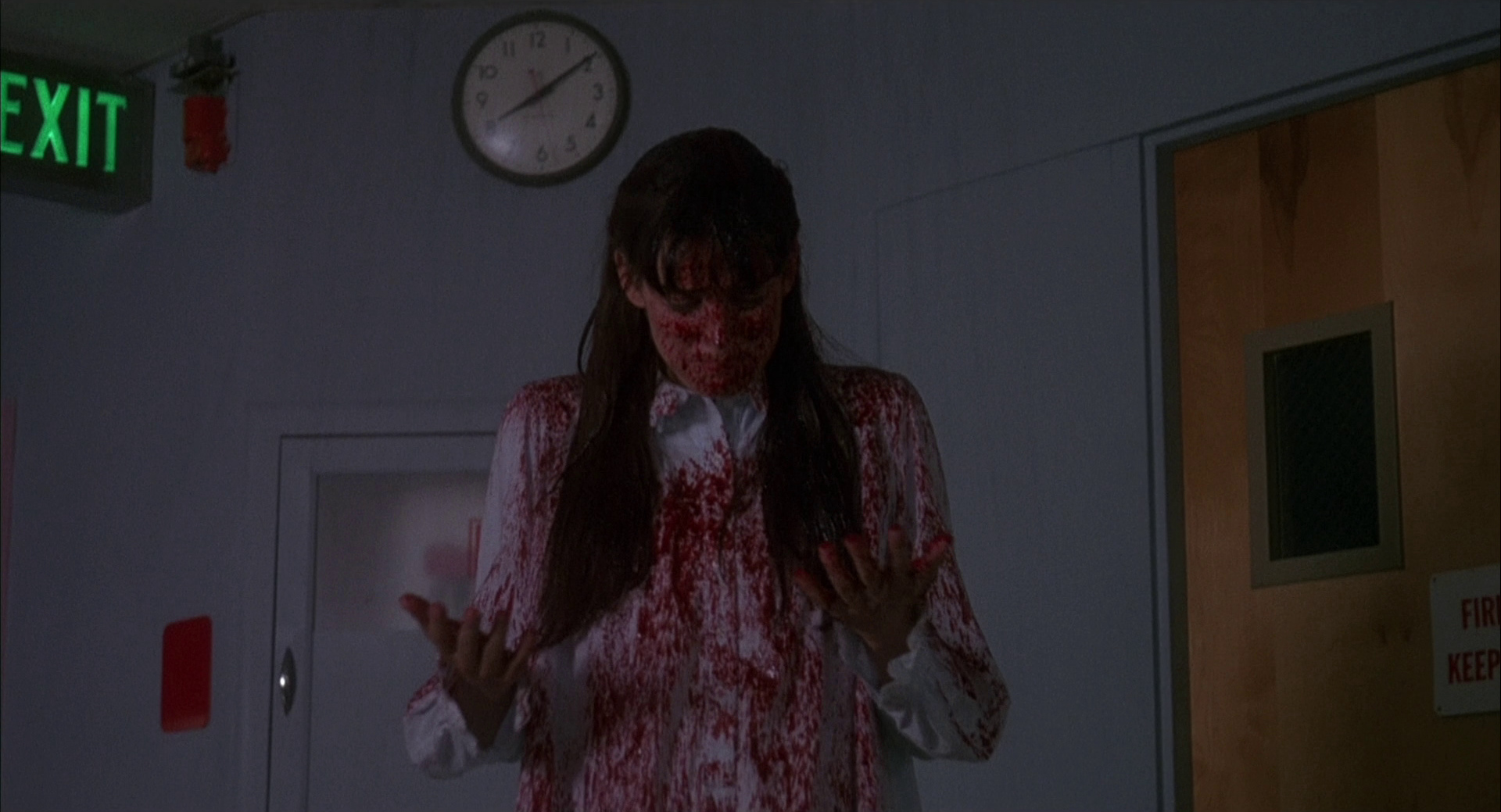 Jennifer Rubin in Bad Dreams (1988).