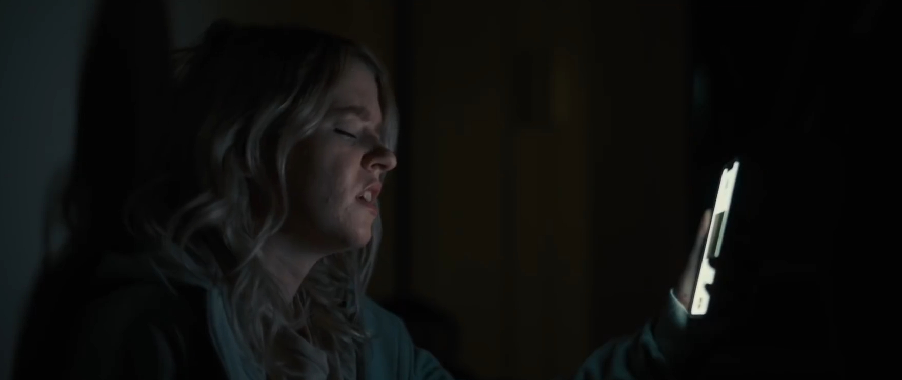 Skyler Davenport as Sophie in See For Me (2022).