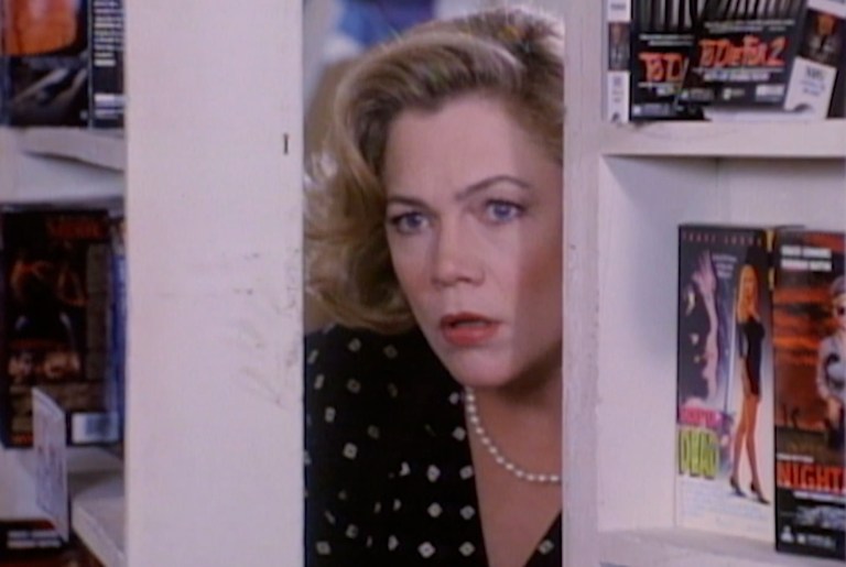 Serial Mom (1994)