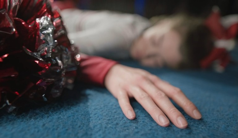 A dead cheerleader in Bring It On: Cheer or Die (2022)