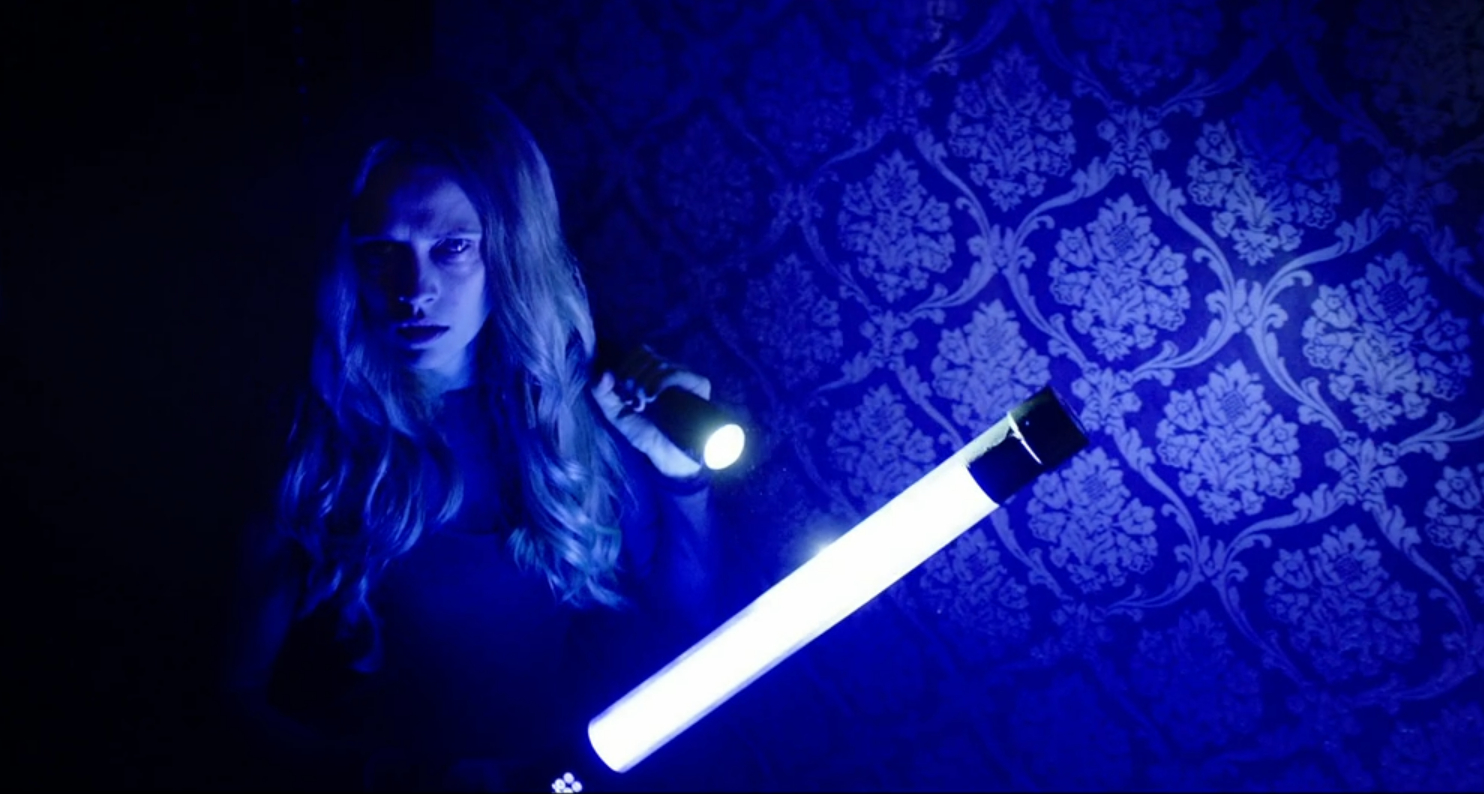 Teresa Palmer as Rebecca in Lights Out.