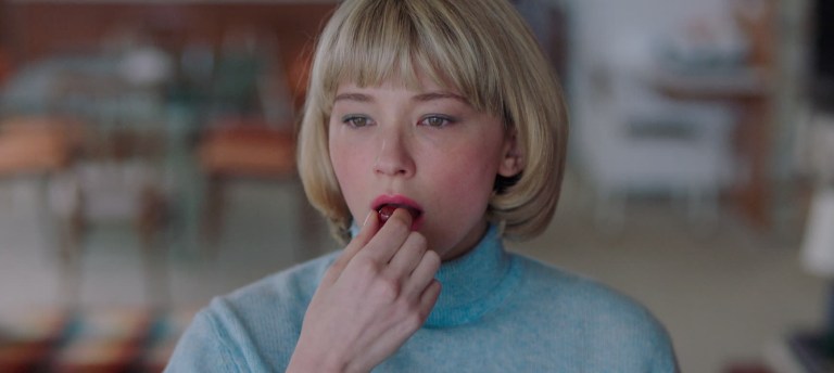 Haley Bennett in Swallow (2019)