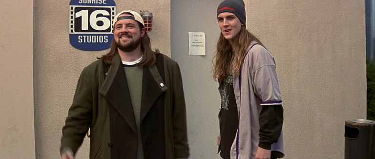 Kevin Smith and Jason Mewes as Silent Bob and Jay in Scream 3 (2000).