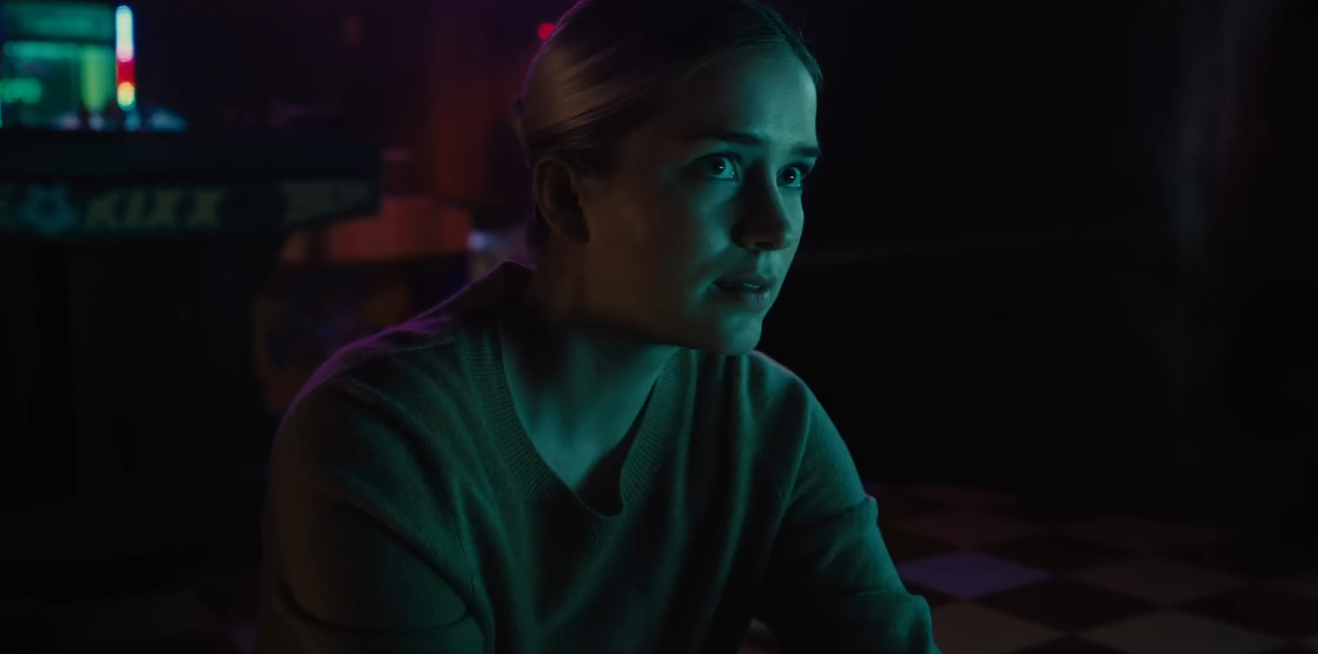 Elizabeth Lail as Vanessa in Five Nights at Freddy's (2023).