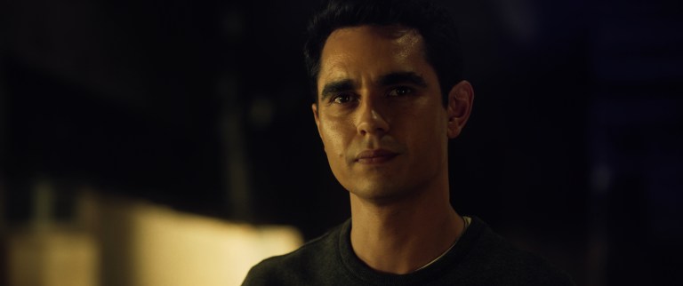  Max Minghella as William Emmerson in Spiral (2021).