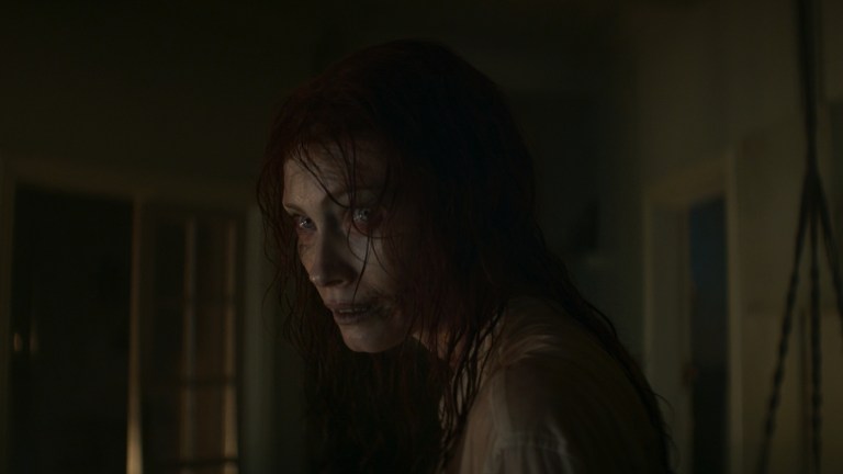 Alyssa Sutherland as Ellie in Evil Dead Rise.