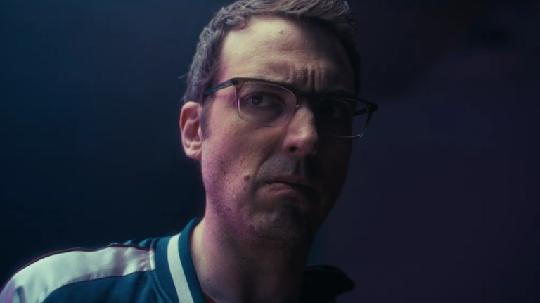 Jonah Ray in Destroy All Neighbors (2024).
