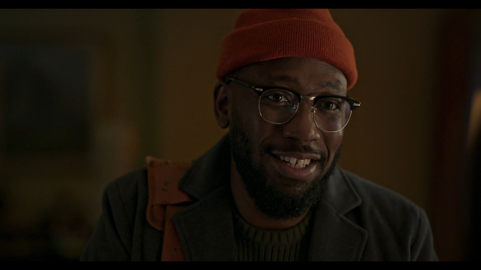 Teddy smiles in Night Shift (2023).
