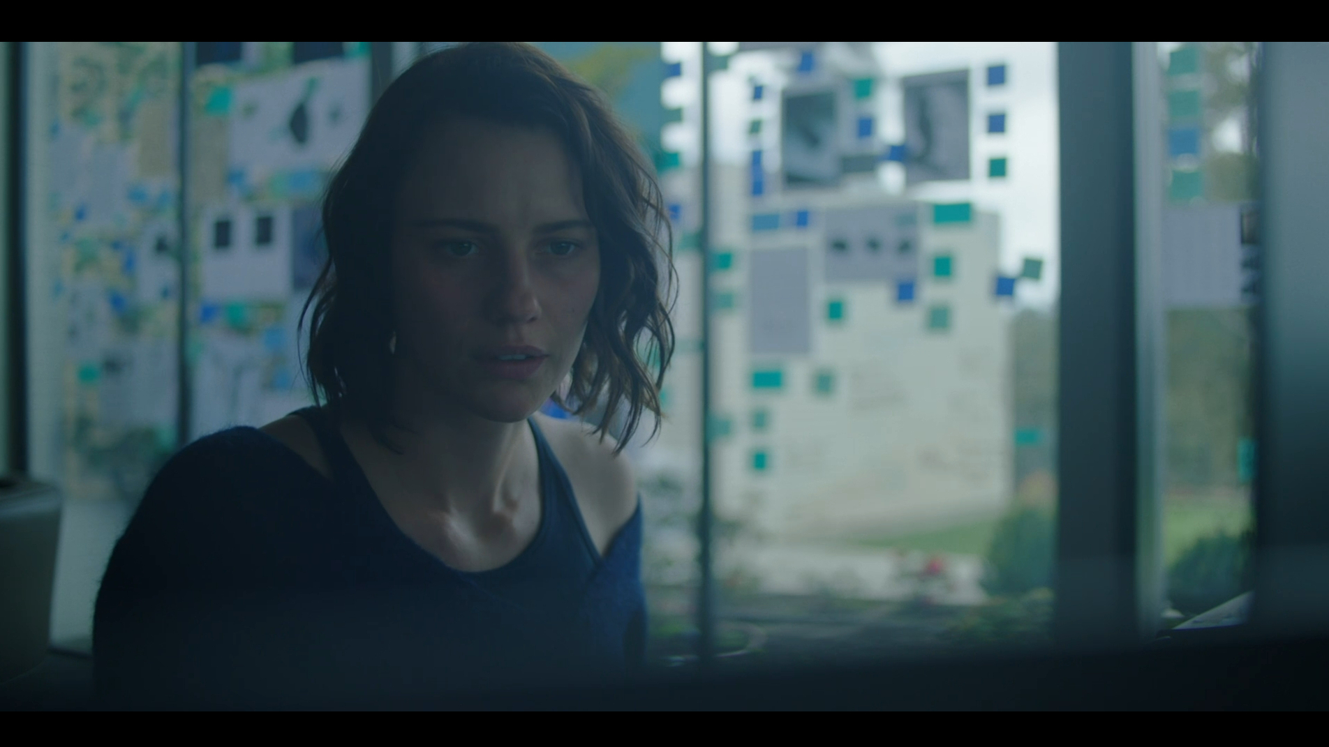 Lily Sullivan in Monolith (2022).