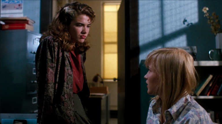 Nancy speaks with Kristen in A Nightmare on Elm Street 3: Dream Warriors (1987).