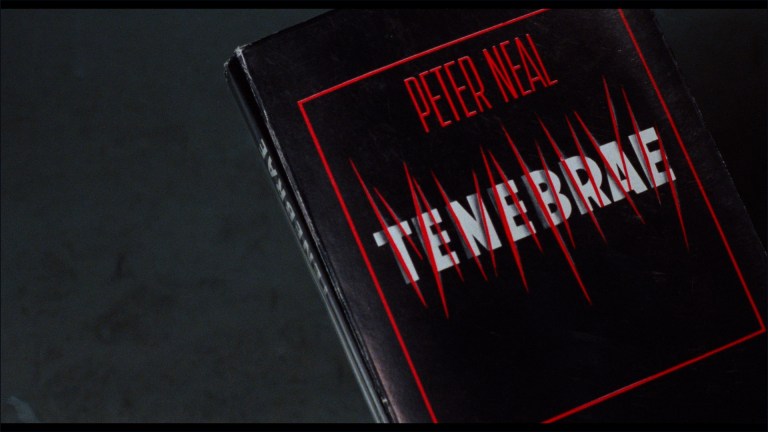 Tenebrae (1982)