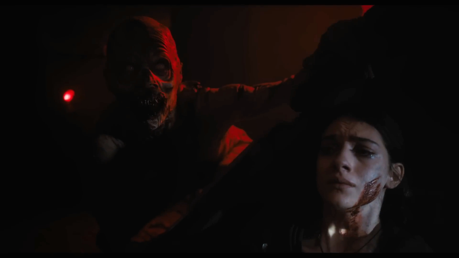 Clover hides from a wendigo in Until Dawn (2025).