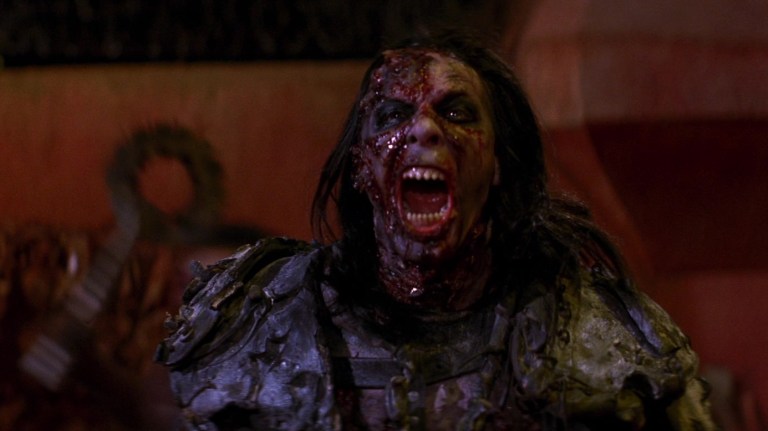 Ghosts of Mars (2001)