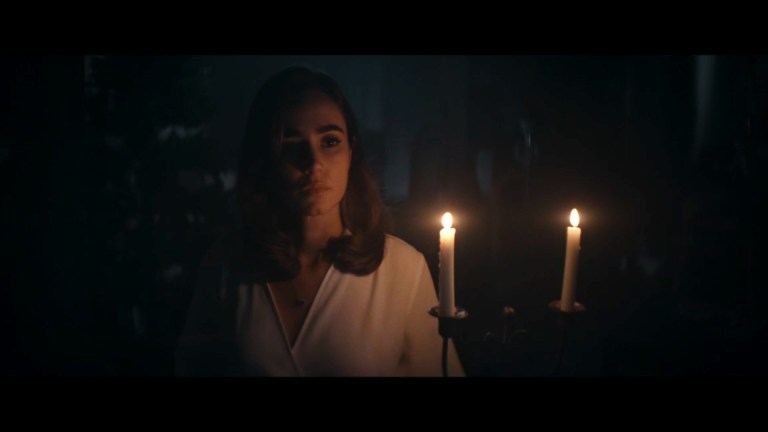 Alicia Sanz as Natalie in Push (2024).
