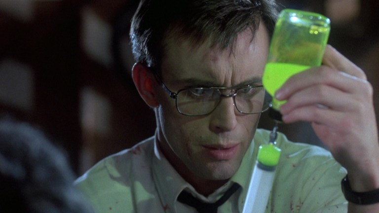 Jeffrey Combs in Re-Animator (1985).