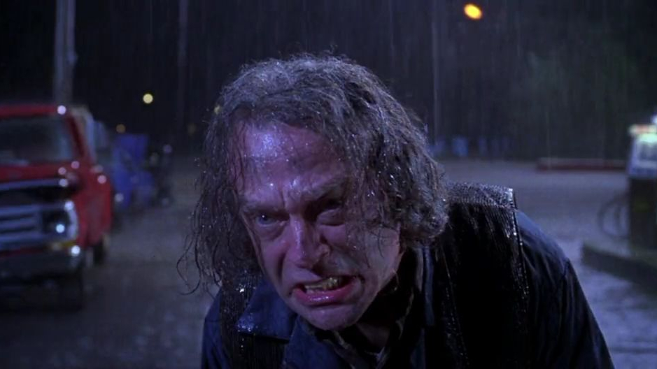 Brad Dourif in the opening scene of Urban Legend.